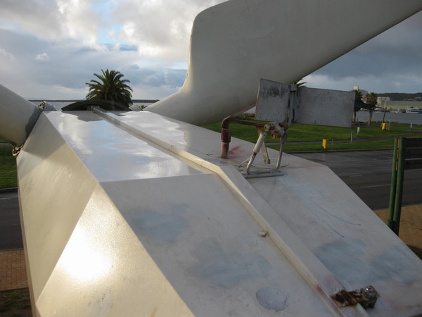 n_img_3935__the_platform_lets_one_see_the_top_of_a_windmill_turbine_.jpg