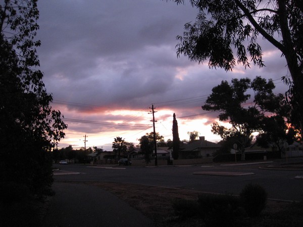 n_img_4064__family_housing_in_kalgoorlie___the_town_wants_to_attract_families_with_the_miners_to_give_permanance_to_the_town.jpg